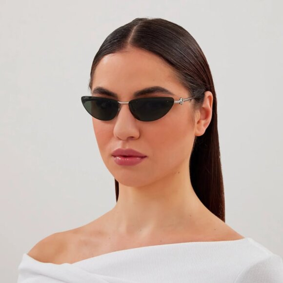 NEW GUCCI SUNGLASSES GUCCI GG1701S 001 SILVER/GREY EYEWEAR - Picture 1 of 4